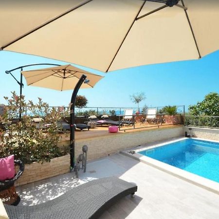 Apartments Villa Golden View 特罗吉尔 外观 照片