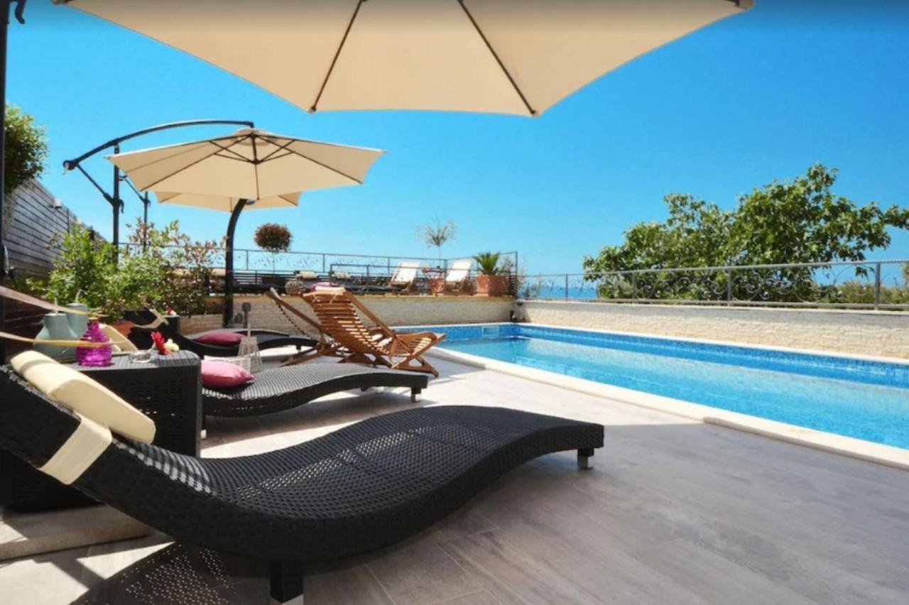 Apartments Villa Golden View 特罗吉尔 外观 照片