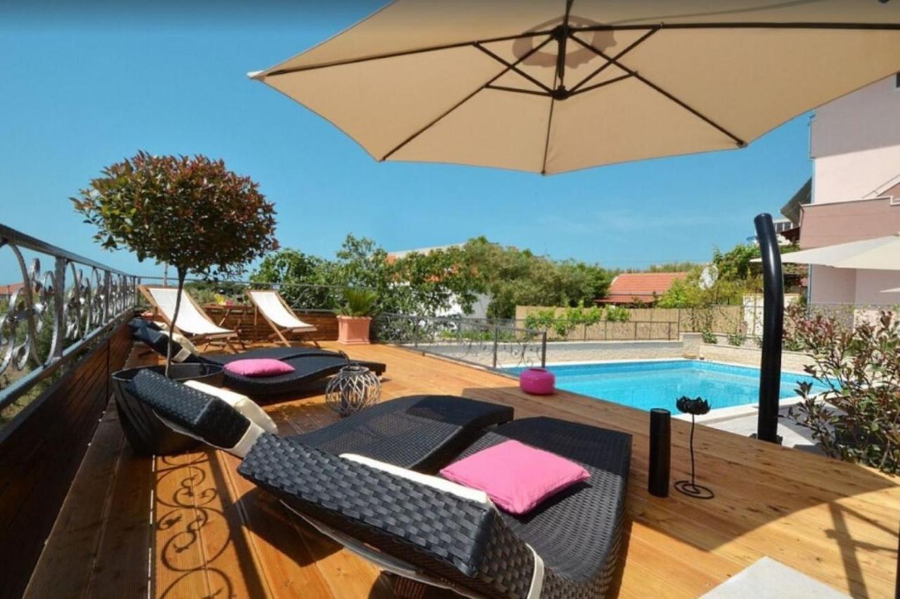 Apartments Villa Golden View 特罗吉尔 外观 照片