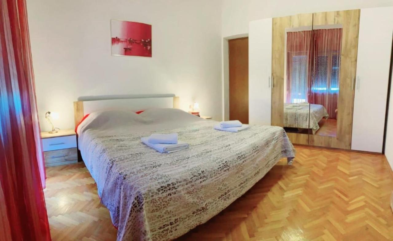 Apartments Villa Golden View 特罗吉尔 外观 照片