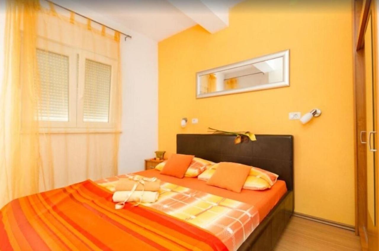 Apartments Villa Golden View 特罗吉尔 外观 照片