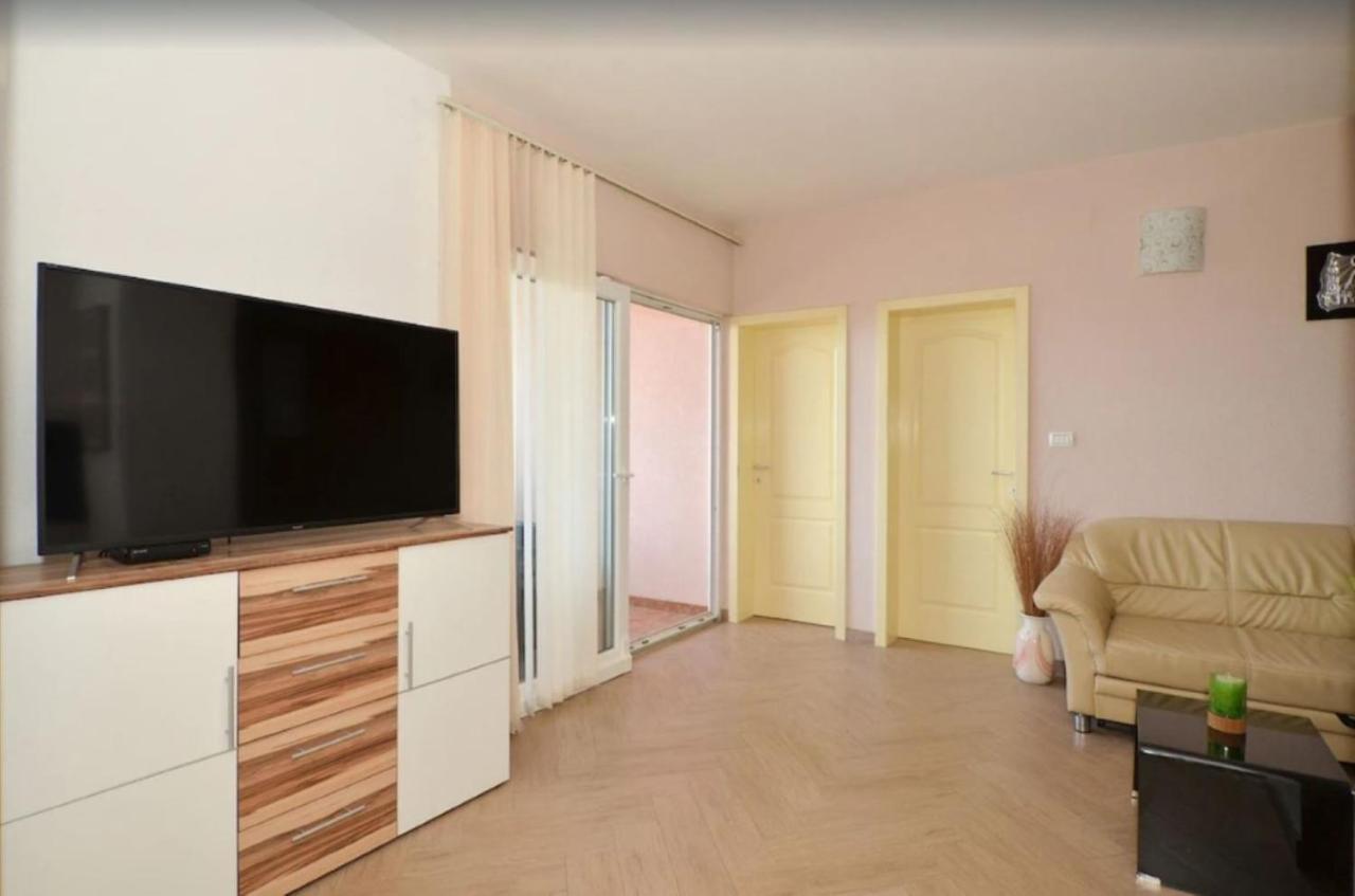 Apartments Villa Golden View 特罗吉尔 外观 照片
