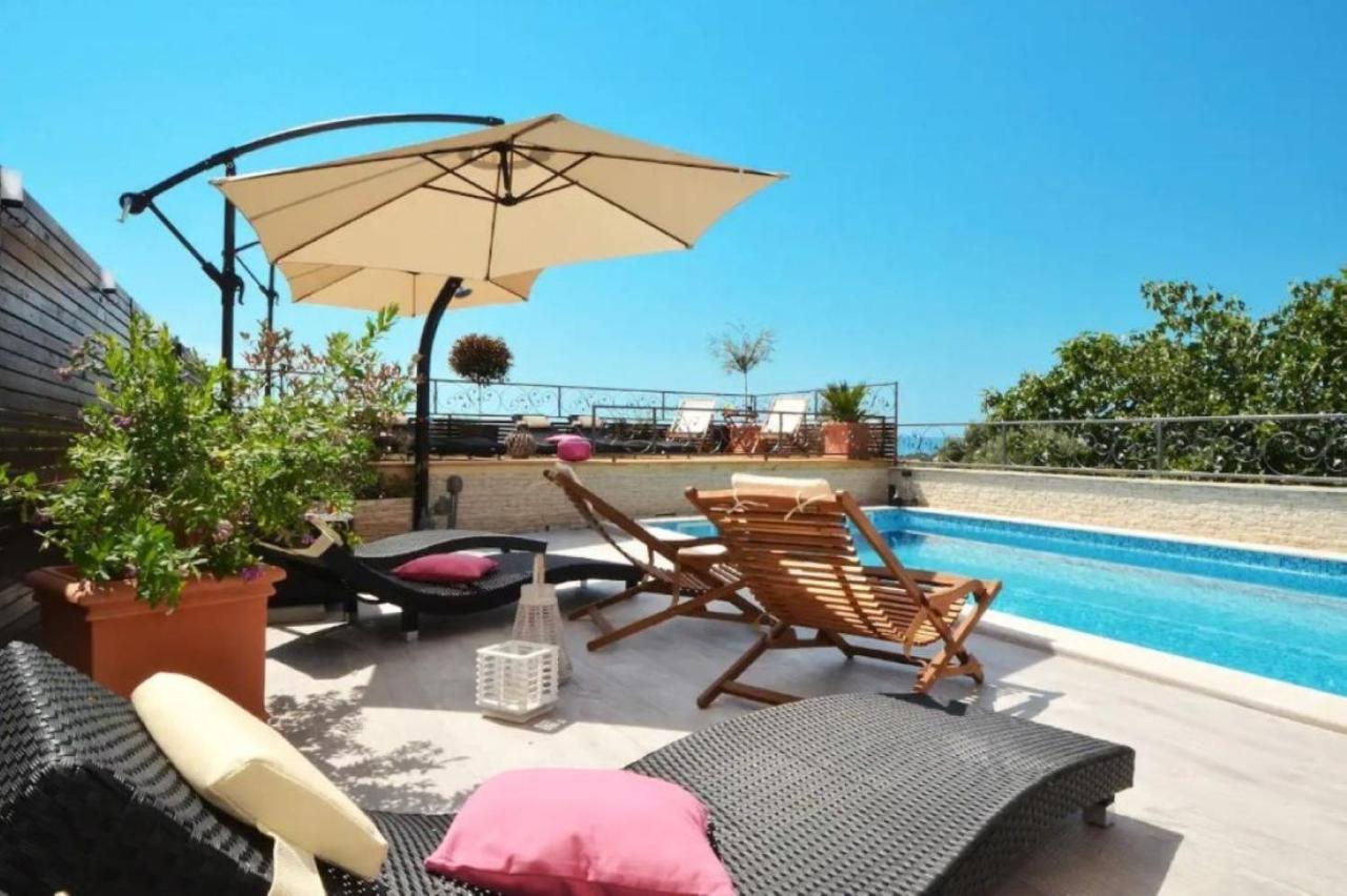 Apartments Villa Golden View 特罗吉尔 外观 照片